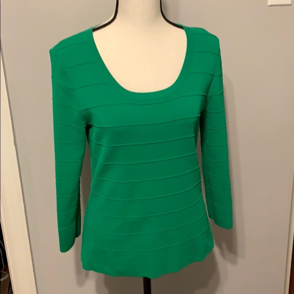 NWOT Joseph Allen Top in gorgeous Green Color and 3/4 sleeves.